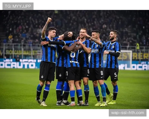 桑普多利亚球迷发起请愿，呼吁加快俱乐部股权转让进程。